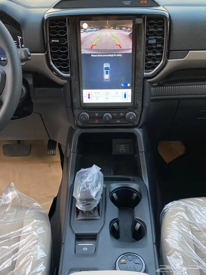 فورد ايفرست 2025 xls بنزين سعودي مع ضمان و صيانه مجانيه 12