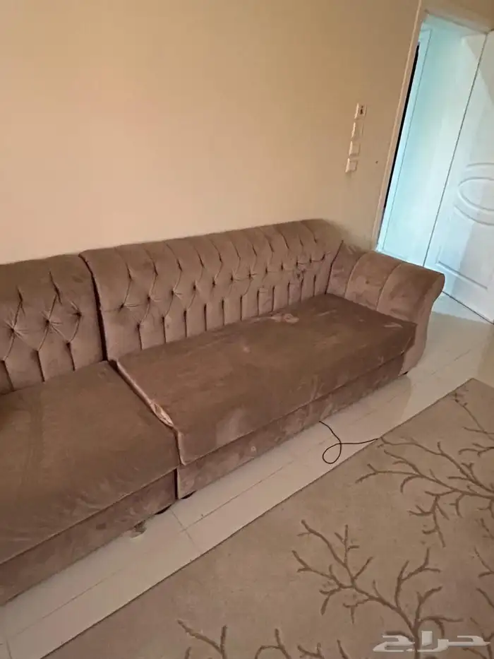 كنب خشبي بقماش مخمل غرفة 4 5 0