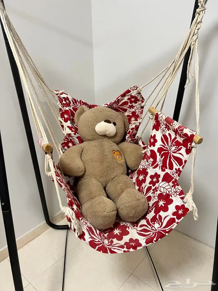 عربية أطفال ومرجيحة 2