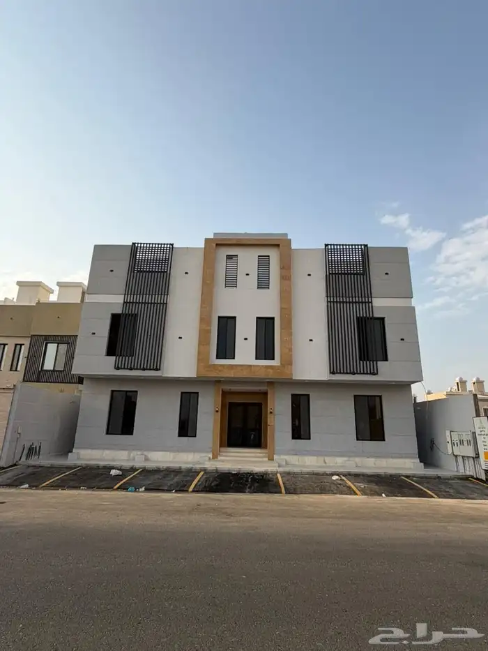 شقة فاخرة للبيع الحمدانية 24