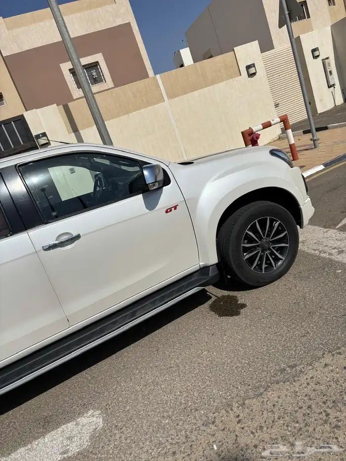 ايسوزو ديمكس 1