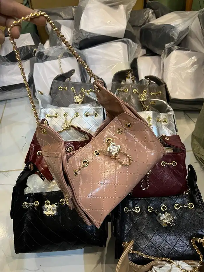 شنط ماركات شنايل الهبه 8