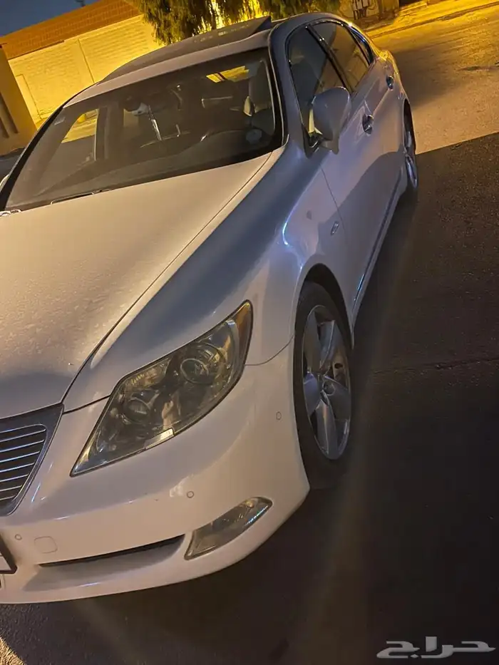 للبيع لكزس ls 460 موديل 2008 2