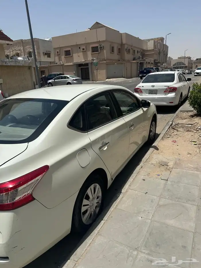 نيسان سنترا 2015 4