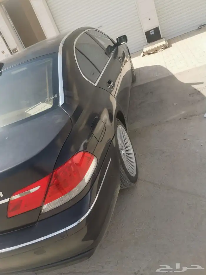 سيارة BMW 5