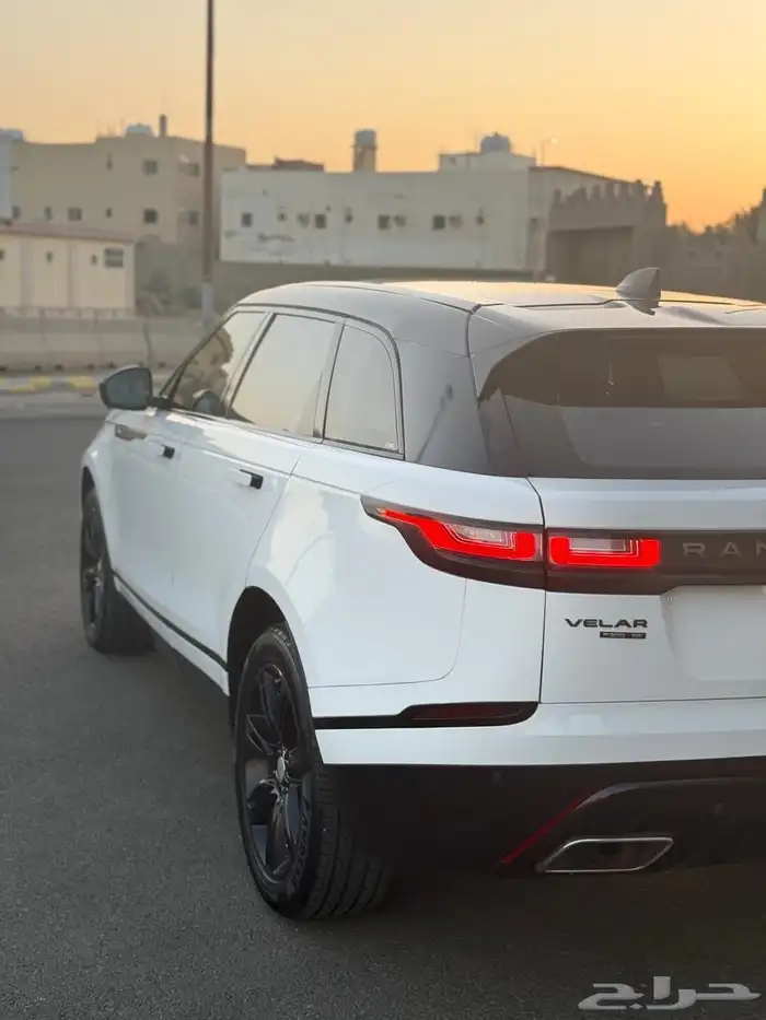لاند روفر فيلار 2019 15