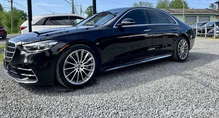 للبيع مرسيدس S580 موديل 2022 داخليه جملي وارد كندا 1