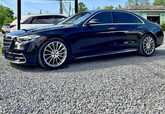 للبيع مرسيدس S580 موديل 2022 داخليه جملي وارد كندا 0