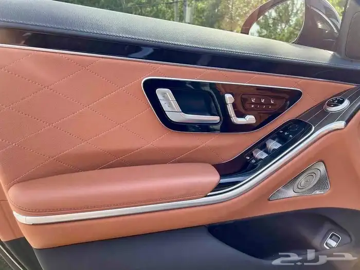 للبيع مرسيدس S580 موديل 2022 داخليه جملي وارد كندا 16