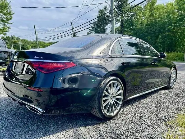 للبيع مرسيدس S580 موديل 2022 داخليه جملي وارد كندا 6