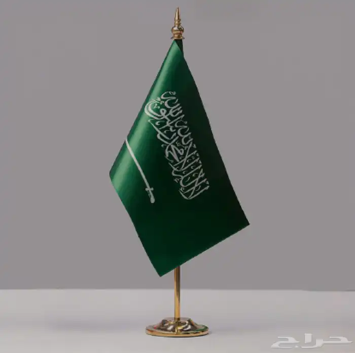 اعلام وسواري فاخرة 3