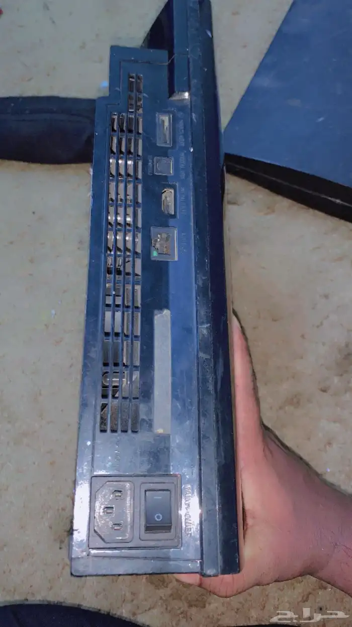 أنا عندي سوني 3 موديل السوني أبيع على الله بس سوني شغال 1