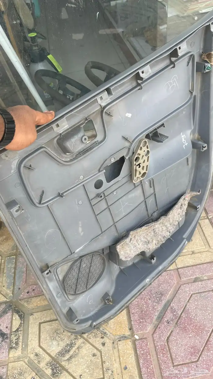 طوابق بيبان وكالة و مساطر و ويش مكيف هايلكس 2006 إلى 2015 1