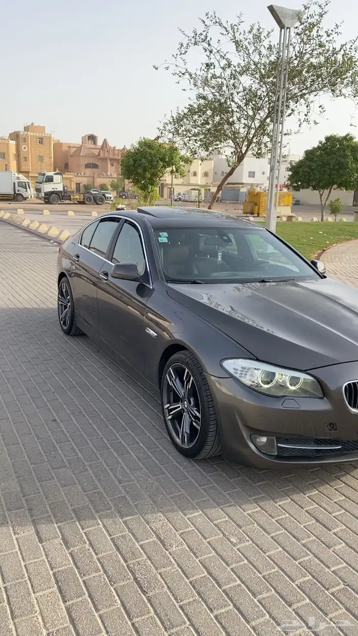 BMW 523 14