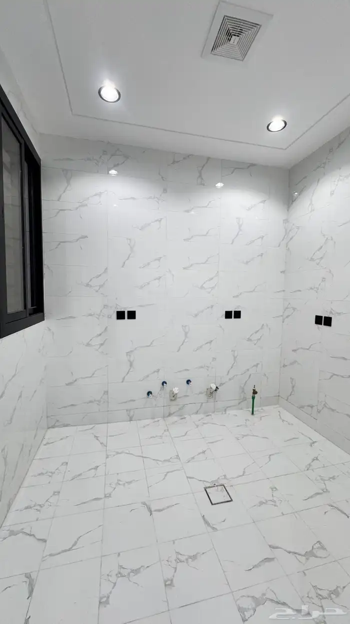 للبيع روف علوي بملحق ابهاالمحاله 26