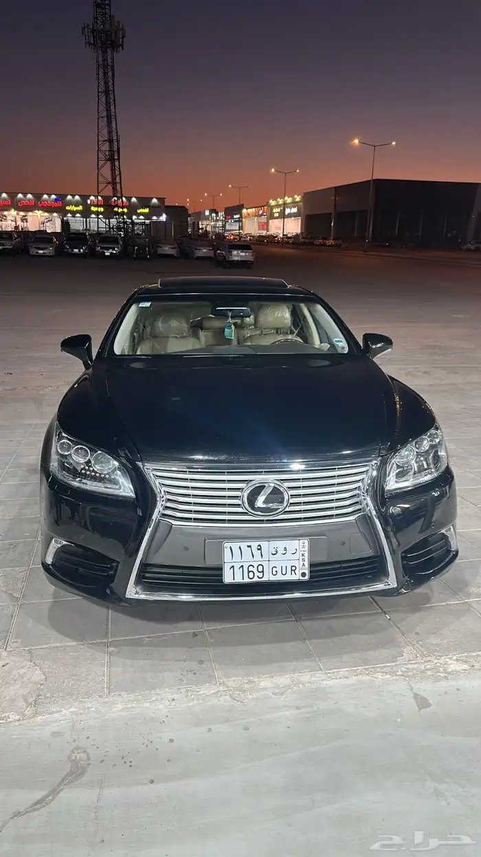 لكزس 4