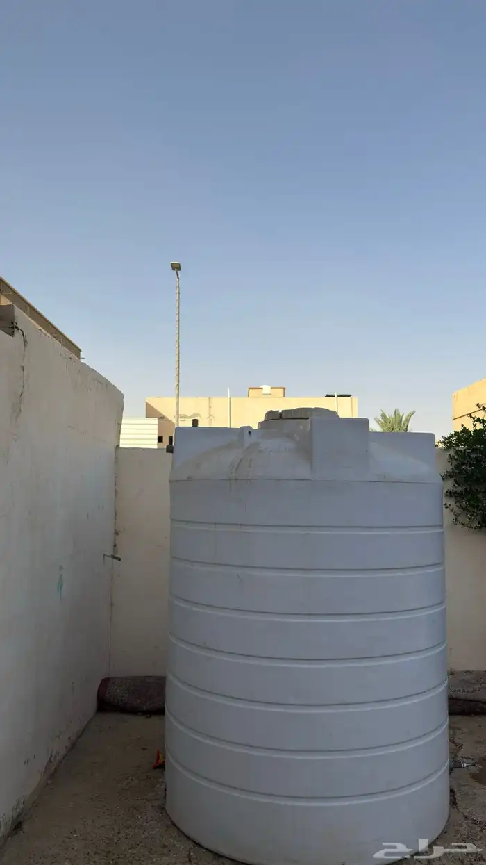 للبيع تنك 3000 لتر ابيض للتواصل عبر الرقم 3