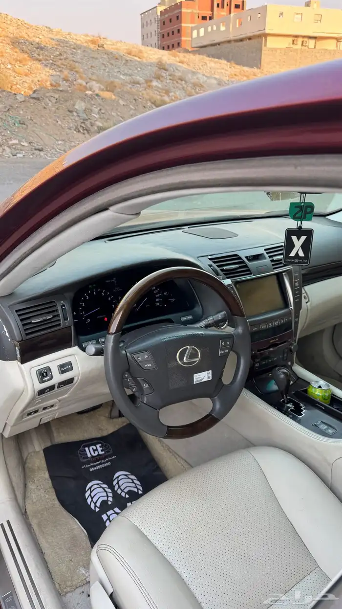 لكزس Ls460L 3