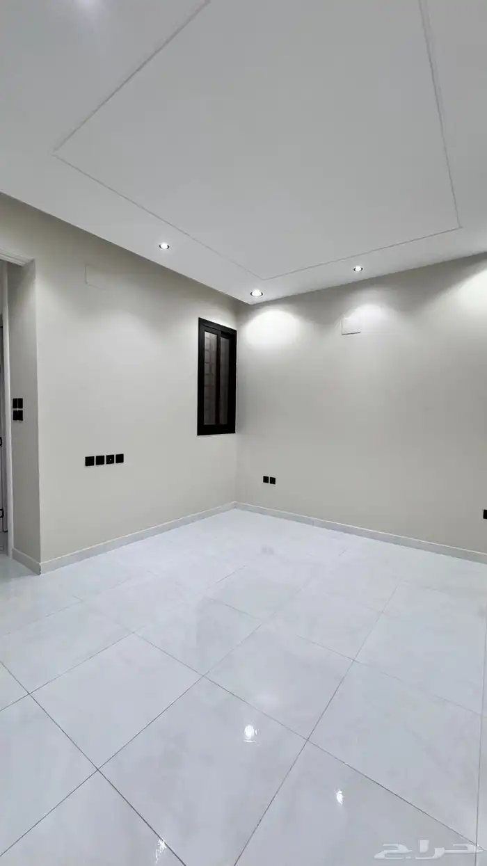 للبيع روف علوي بملحق ابهاالمحاله 28