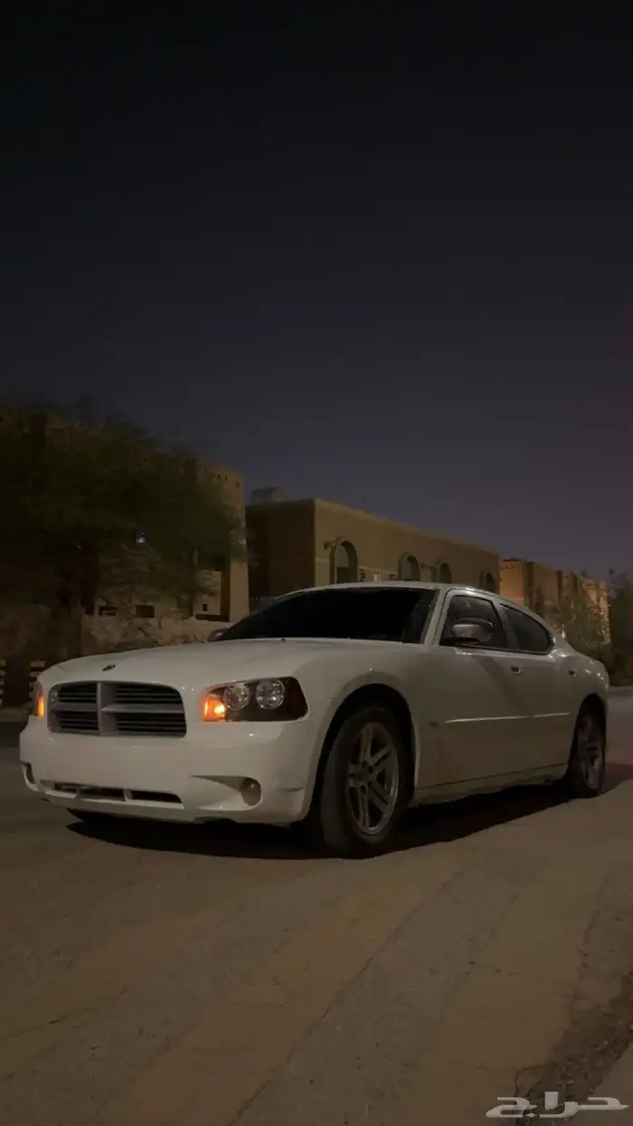 تشارجر 2006 نظيف 3