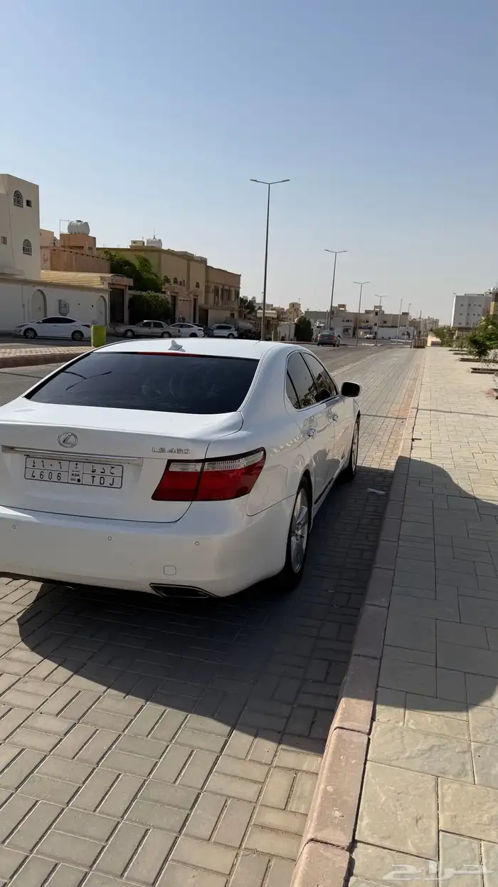 للبيع لكزس LS 460 9