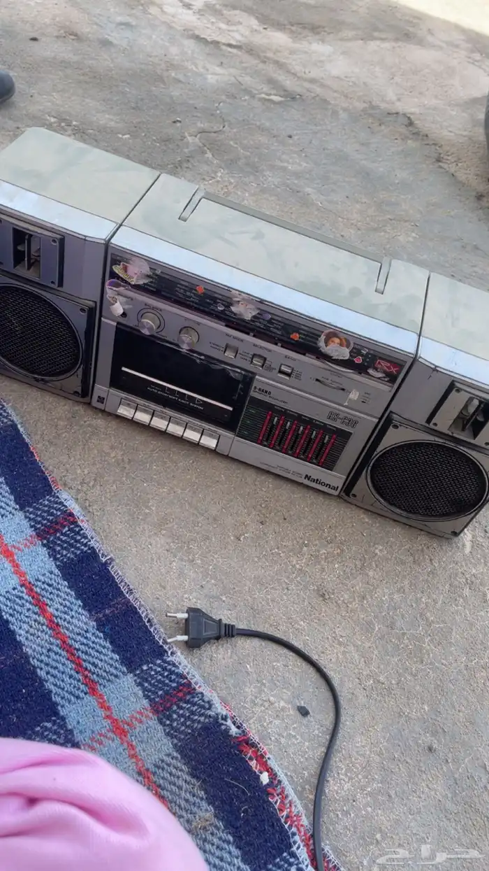 مسجل قديم للبيع ع السوم 0