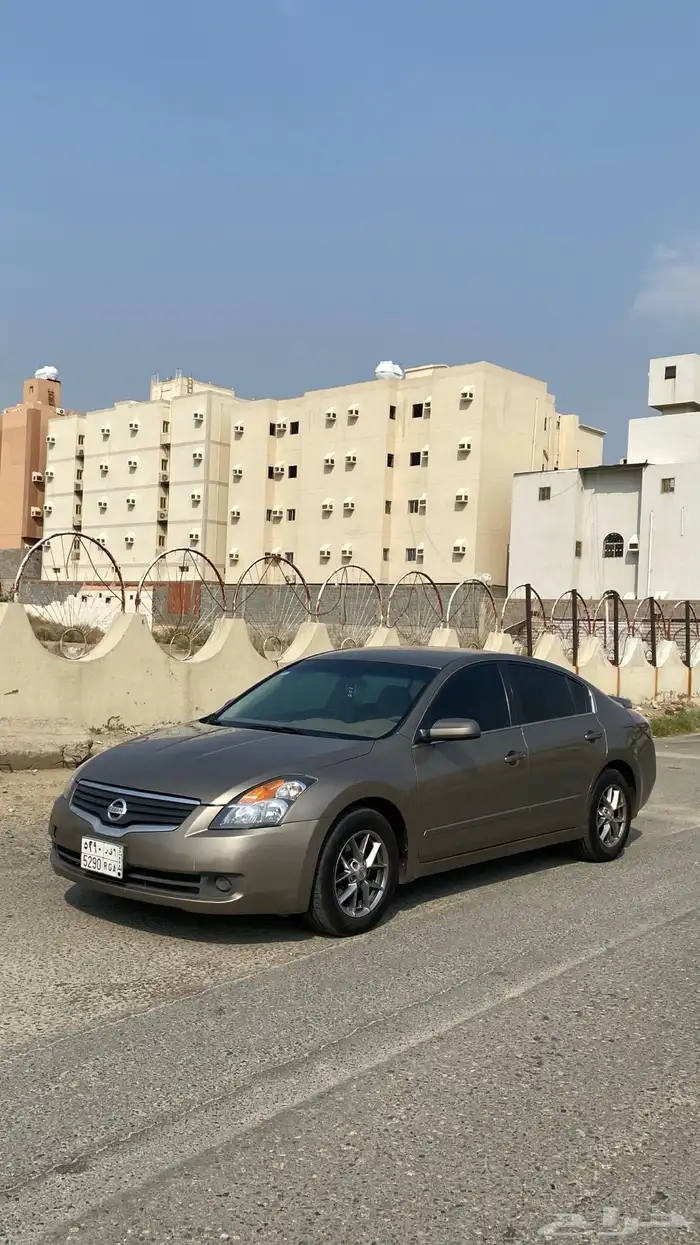 نيسان التيما 5