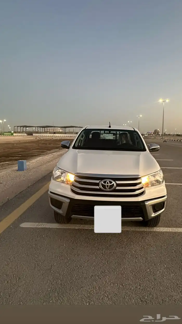 هايلوكس دبل ديزل موديل 2025 4