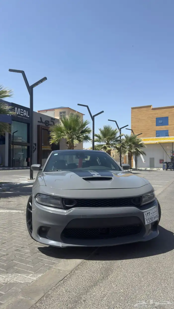 للبيع دوج تشارجر SRT 6.4 وكالة 2