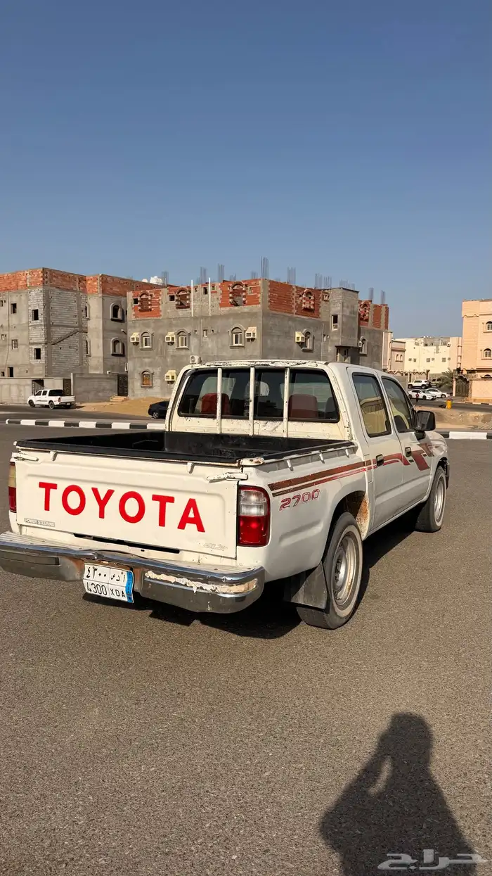 هايلوكس 2000 4