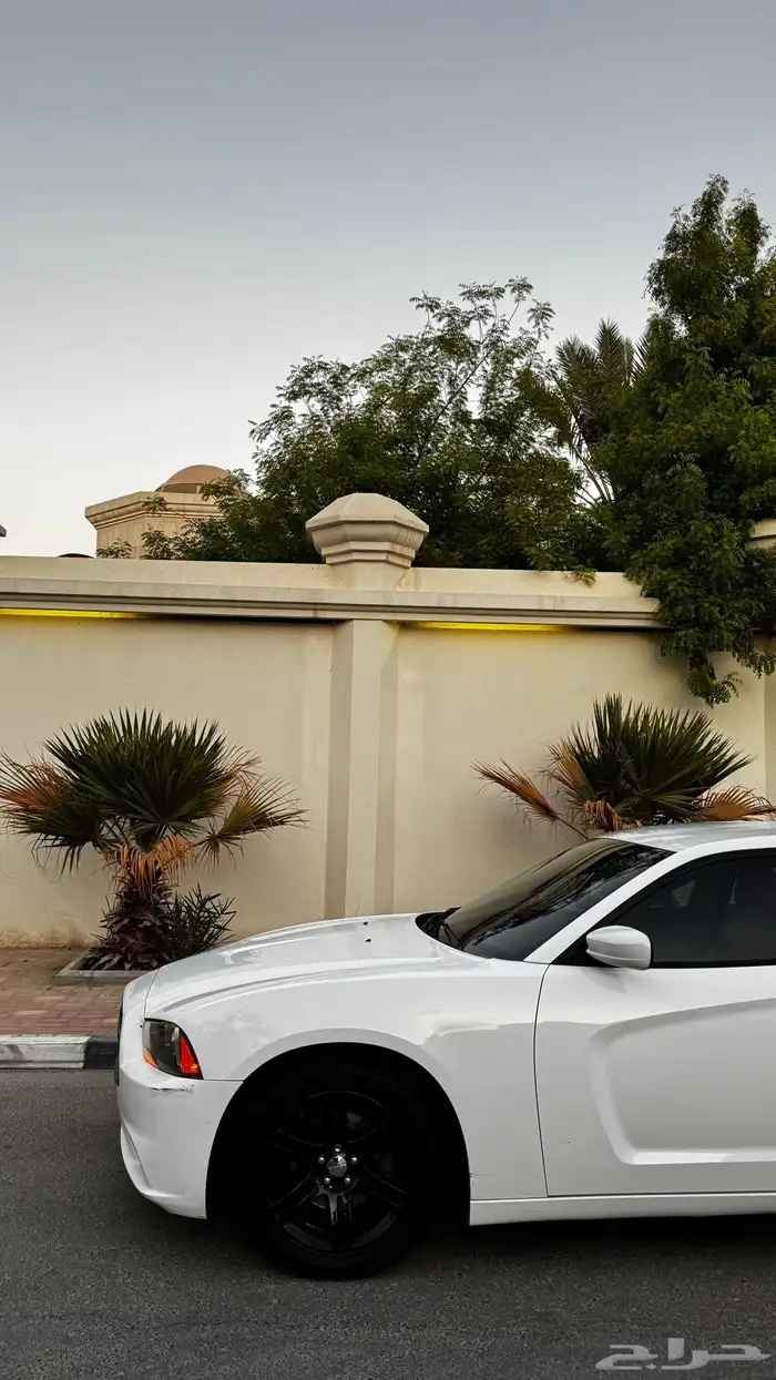 دوج تشارجر 2012 3