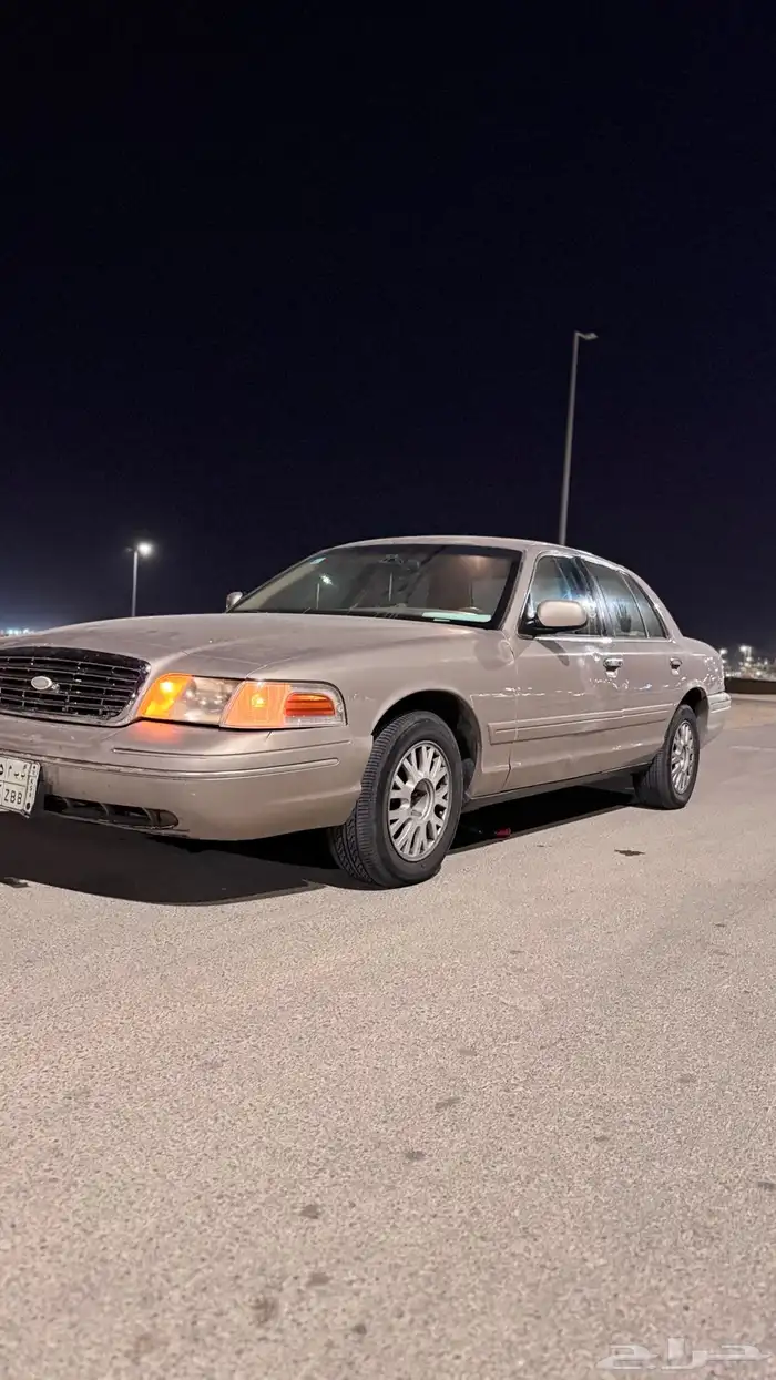 فورد فكتوريا موديل 1998 11