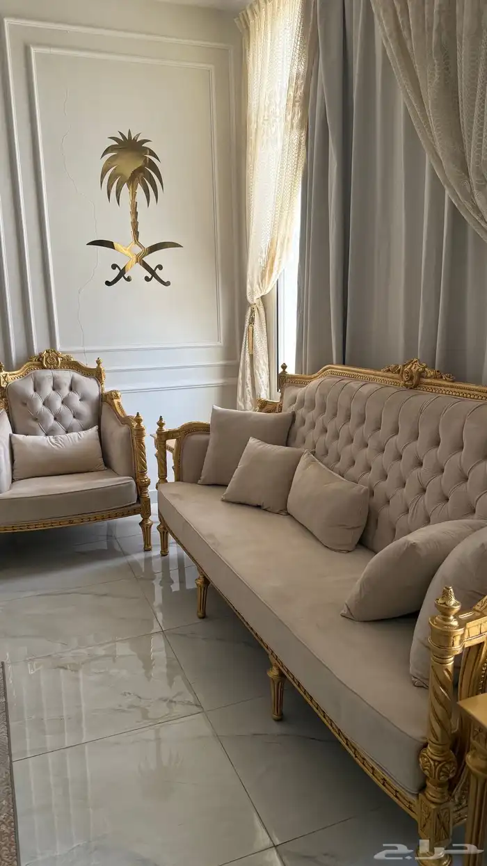 كنب جديد للبيع السعر 7 الاف شامل الطاولات الدوادمي 3