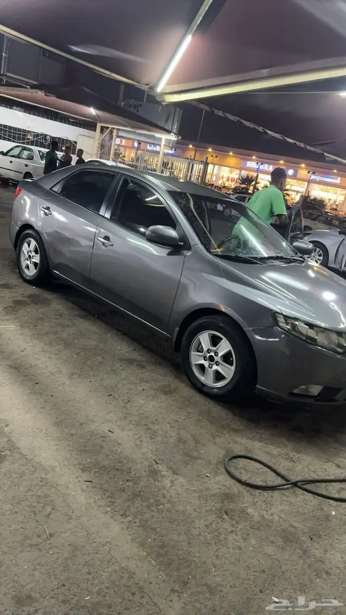 للبيع كيا سيراتو 2013 مالك اول 4