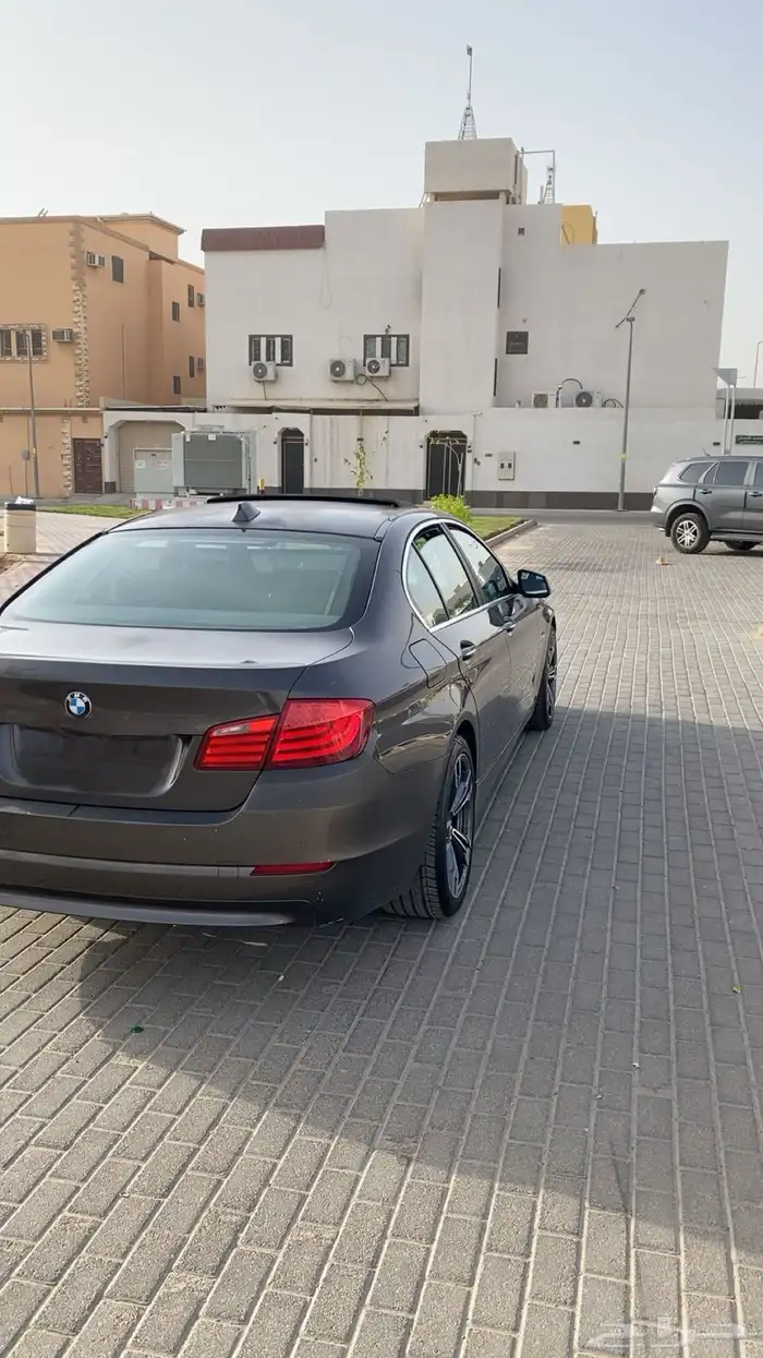BMW 523 2