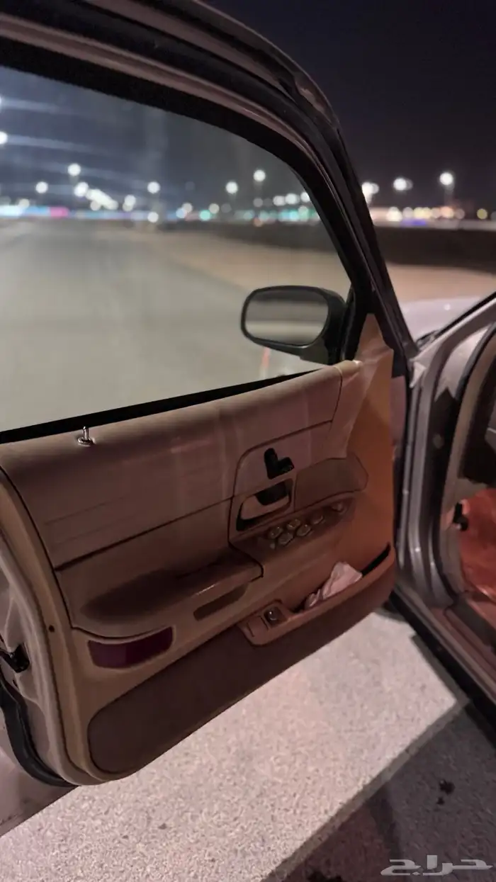 فورد فكتوريا موديل 1998 7