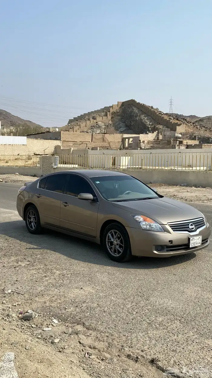 نيسان التيما 3