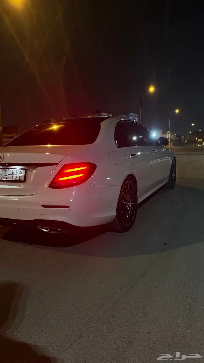 مرسيدس E200 2020 4