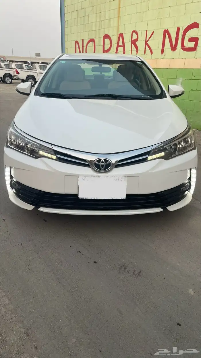 تويوتا كورولا 2018 في قمة النظافة 1