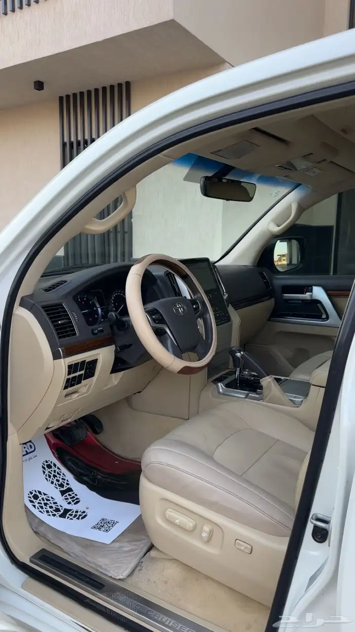 لاندكروزر 2016 VXR 19