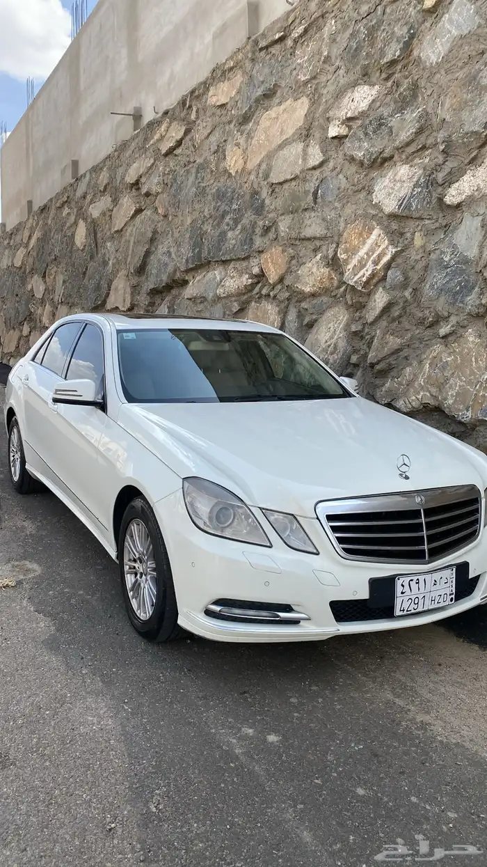 مورسدس 2011 e200 2