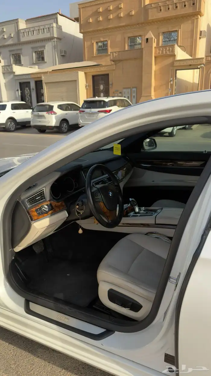 بي ام دبليو 730 2