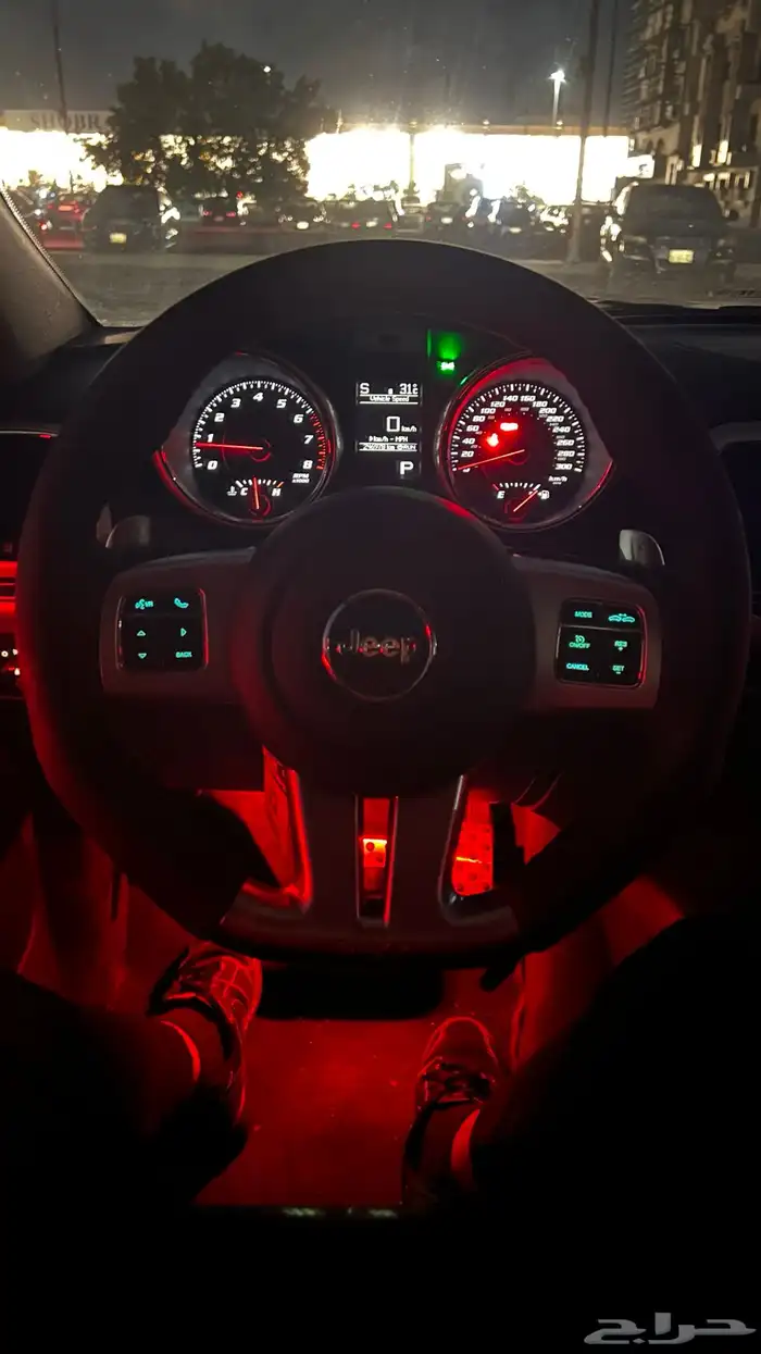 جيب قراند شيروكي 6.4 SRT للبيع او البدل 8