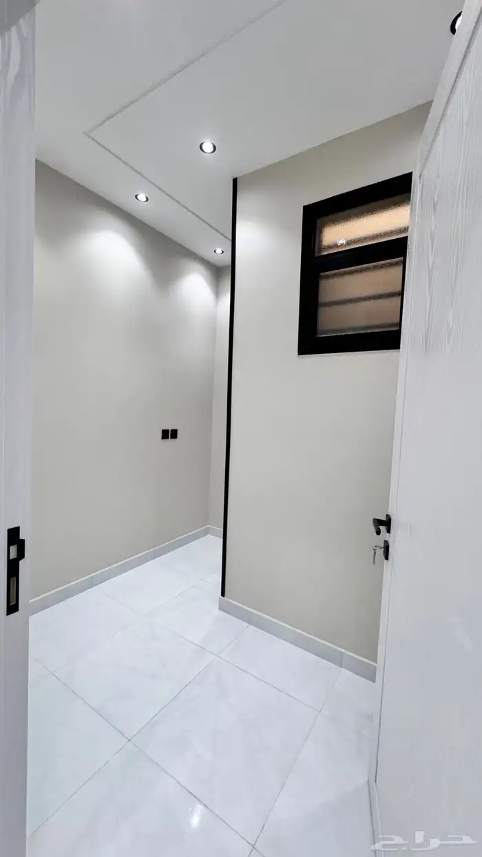 للبيع روف علوي بملحق ابهاالمحاله 23