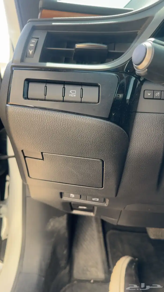 لكزس 2024 ماشي 25 الف LS350CC فل كامل 10
