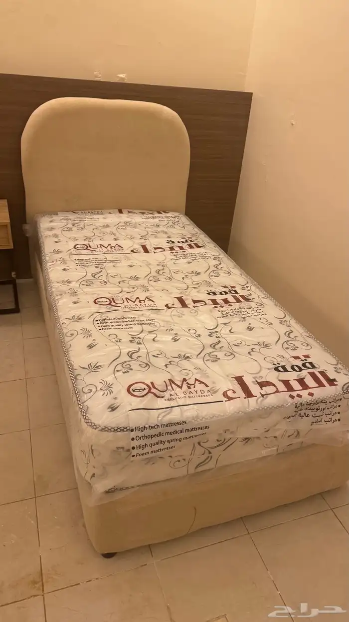 للبيع سرير جديد لم يستخدم مع المرتبة 2