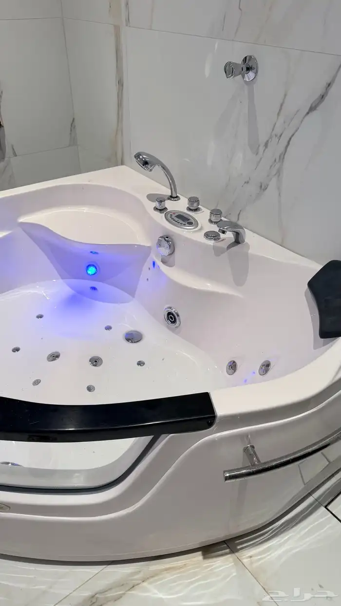 جاكوزي مقاس متر ونص في متر ونص 6