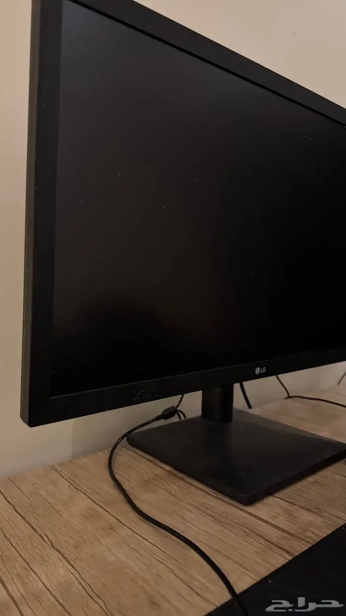 شاشة ال جي للبيع بحاله ممتازه السعر 300 1