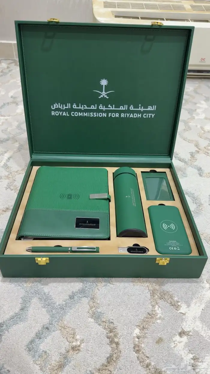 صناديق هدايا حكومية فخمة 3