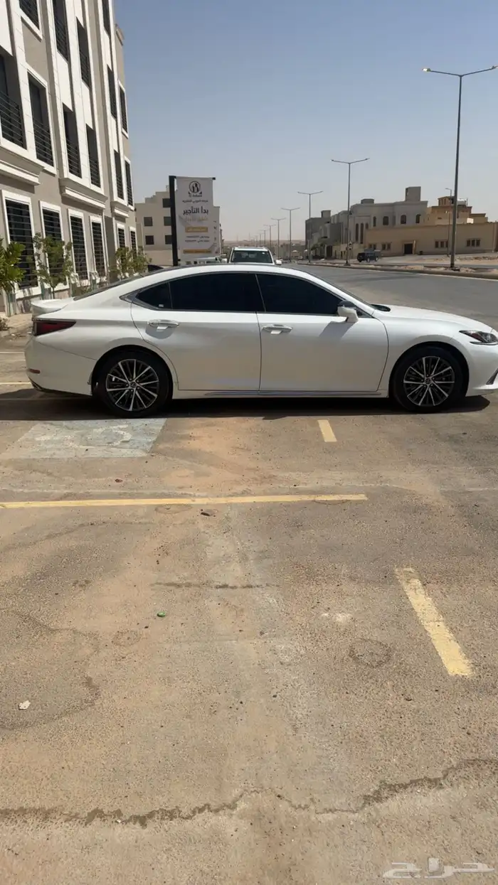 لكزس 2024 ماشي 25 الف LS350CC فل كامل 5